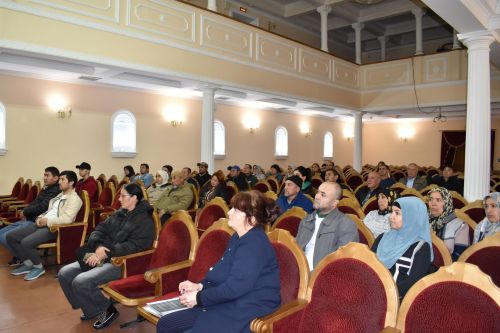 В Камском Устье прошла встреча с иностранными гражданами, проживающими в районе