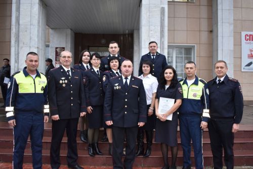 В Камском Устье поздравили сотрудников полиции
