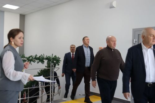 Новоселье справила Камскоустьинская администрация