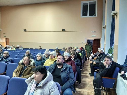 Затонцы просят новый спортивный зал