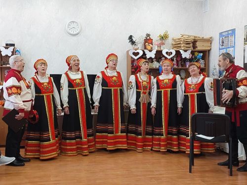 В хоре поют творчески одаренные и неравнодушные люди