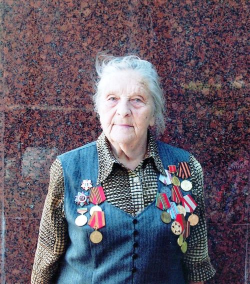 Воинское звание: младший сержант