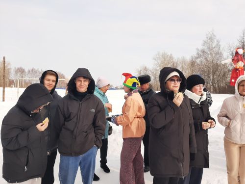 Весело отметили Масленицу в Затоне