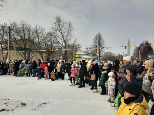 Весело отметили Масленицу в Затоне