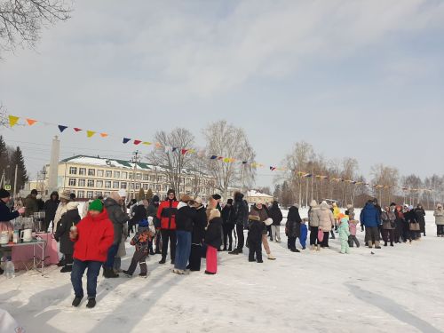 Весело отметили Масленицу в Затоне