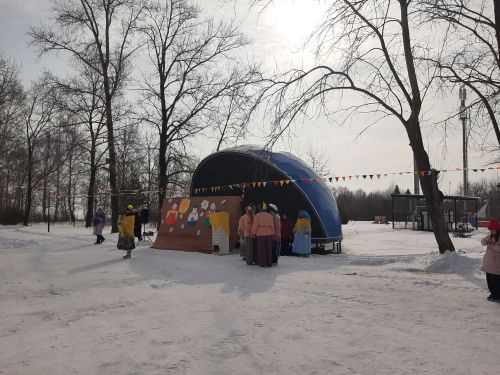 Весело отметили Масленицу в Затоне