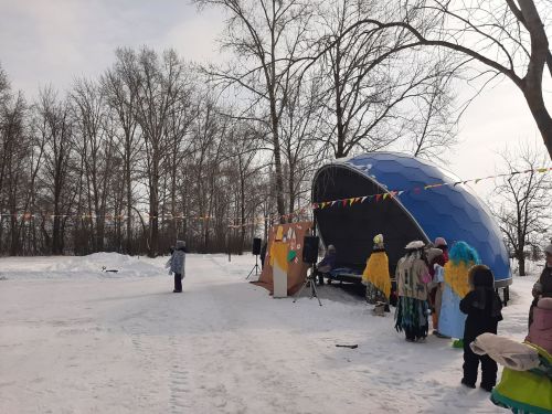 Весело отметили Масленицу в Затоне
