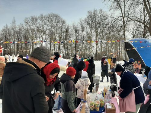 Весело отметили Масленицу в Затоне