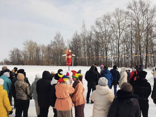 Весело отметили Масленицу в Затоне