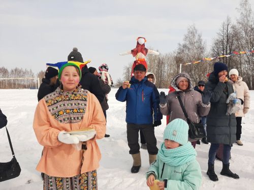 Весело отметили Масленицу в Затоне