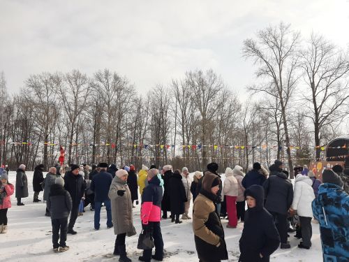 Весело отметили Масленицу в Затоне