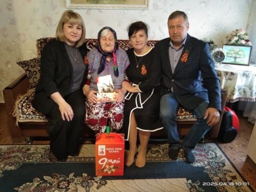 Камскоустьинцы получили подарки ко Дню Победы от Раиса РТ