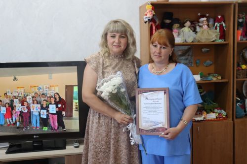 Социальных работников Камско-Устьинского района поздравили с профессиональным праздником
