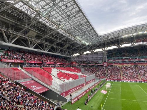 Сегодня школьники  из Камского Устья отправились на футбол