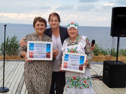 Песне над Волгой и дождь не помеха