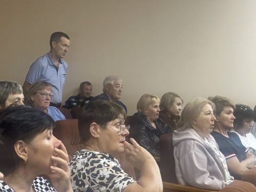 Жители села Кирельское пожаловались на ночного гонщика