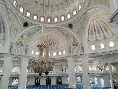 Северный Кавказ: Мемориал памяти и славы, Гордость мусульман и Сердце Матери