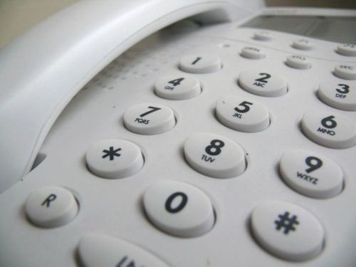 Камскоустьинцы смогут пожаловаться на некачественные товары на «горячую линию»