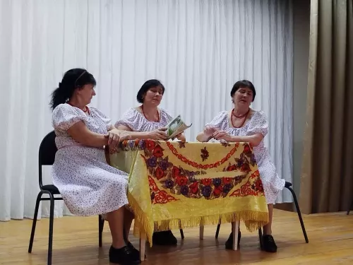 В Мордовских Каратаях принимали гостей и подготовили яркую концертную программу