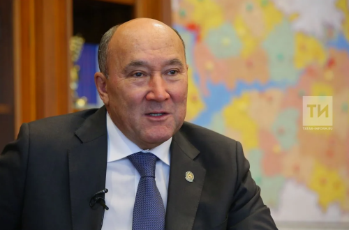 Марат Ахметов поздравил работников СМИ Татарстана с Днем печати республики