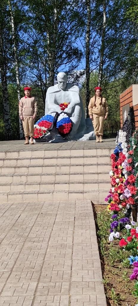 В Сюкеево открыли мемориальную доску в честь бойца СВО