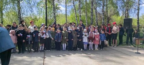 В Сюкеево открыли мемориальную доску в честь бойца СВО