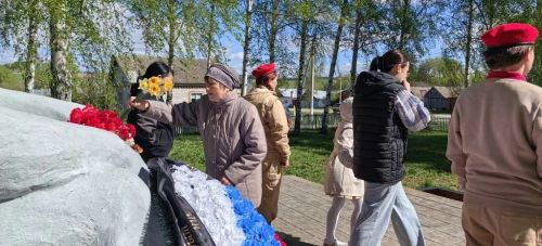 В Сюкеево открыли мемориальную доску в честь бойца СВО