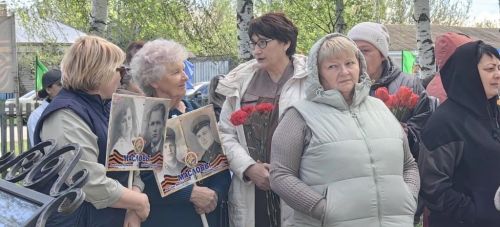 В Сюкеево открыли мемориальную доску в честь бойца СВО
