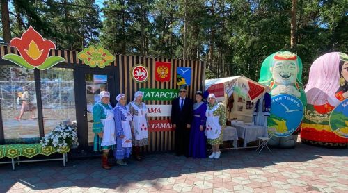 Камскоустьинцы помогают провести Сабантуй в Челябинске