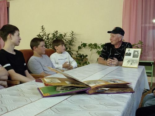Ветеран-афганец рассказал школьникам о войне