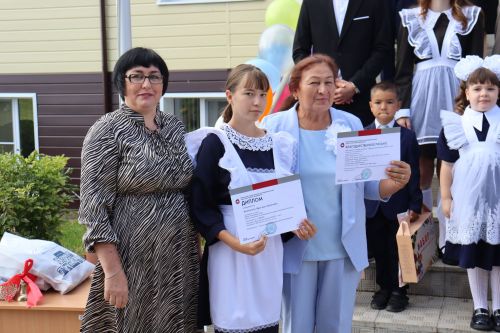 В Тенишево в школу пошли шесть первоклассников