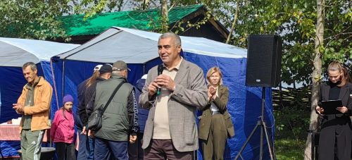 В Камском Устье сегодня прошла межрегиональная выставка винограда