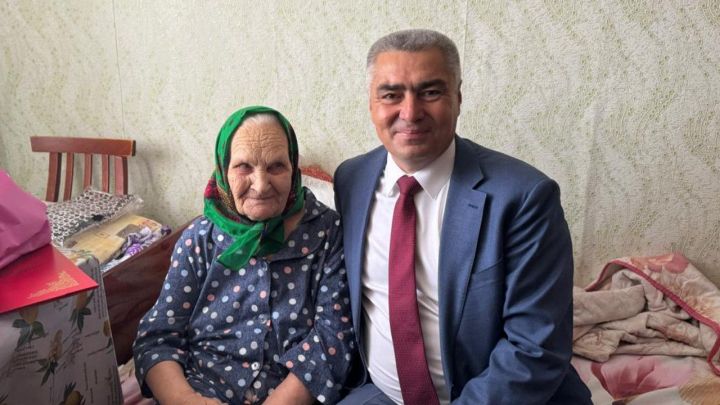 95-летний юбилей отметила жительница Камско-Устьинского района
