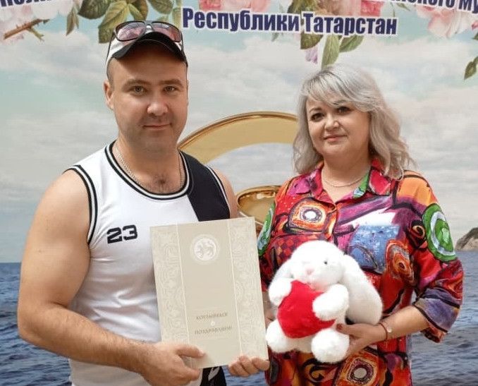 В камскоустьинском ЗАГСе поздравили семью с рождением второго ребенка