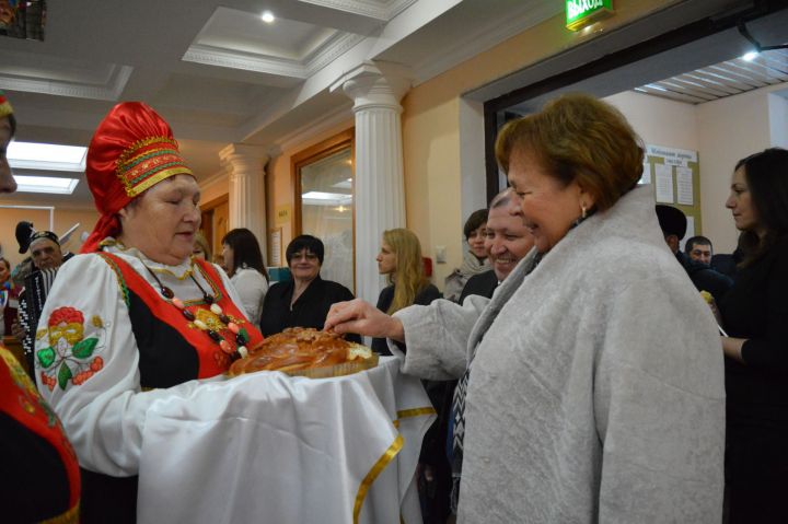 Камскоустьинцы встречают гостей форума "Туган як/Родной край" (видео)