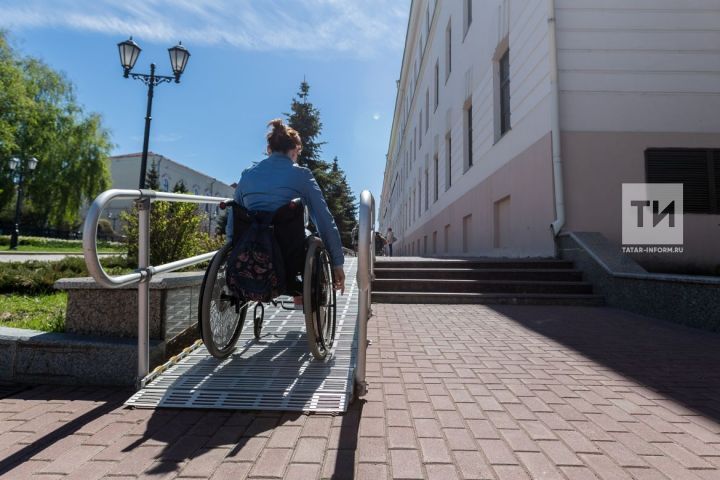 Прокуратура доводит до сведения, что уточнены нормы ответственности за неисполнение требований по обеспечению доступности для инвалидов объектов и услуг