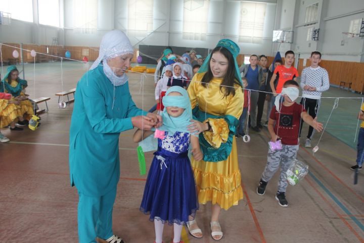 Сегодня в СОК "Акчарлак" прошел детский мусульманский сабантуй (фоторепортаж)