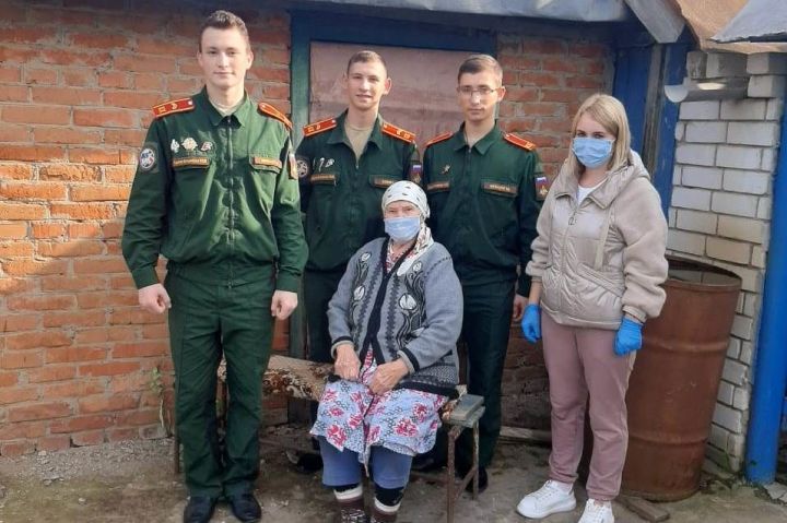 Акции помощи пожилым - «Чистый дом» и «Чистый дворик» провели в Камско-Устьинском районе