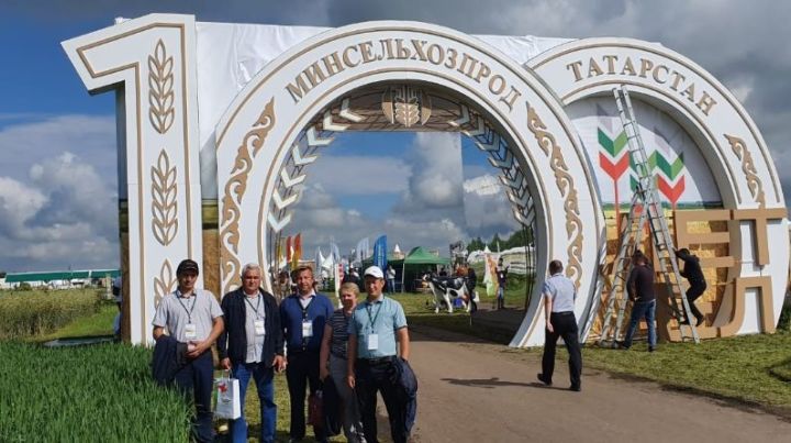Камскоустьинцы приняли участие в крупнейшей выставке полевого формата «День поля в Татарстане – 2020»
