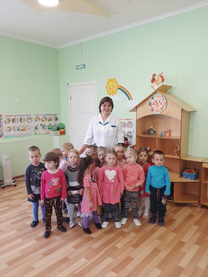 В конкурсе голосования на на «Лучшего воспитателя Камско-Устьинского района» сменился лидер