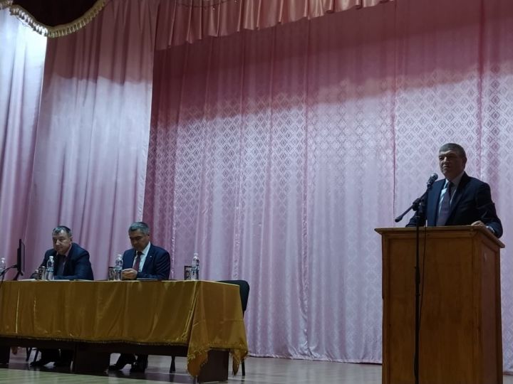 Глава МЧС по РТ Рафис Хабибуллин с рабочим визитом посетил Камско-Устинский район