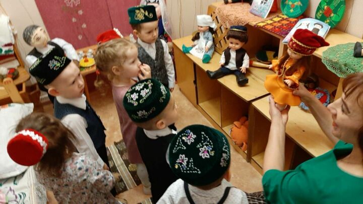 Народные традиции изучали камскоустьинские малыши