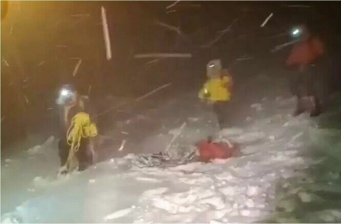 Трагедия разыгралась на горе Эльбрус в ночь с четверга на пятницу, сообщается о 5 погибших