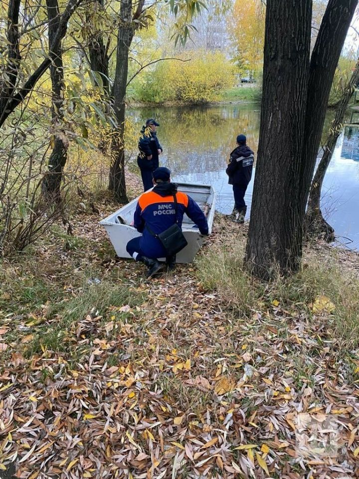 В озере в Казани очевидцы обнаружили тело мужчины