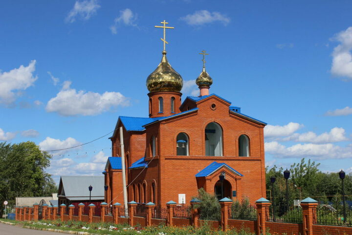 Сегодня Духов день, что можно и что нельзя делать в праздник