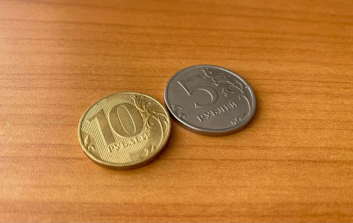 В России вернут купюры в 5 и 10 рублей