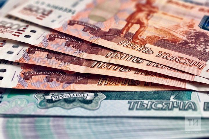 В Минтруде пообещали увеличить минималку