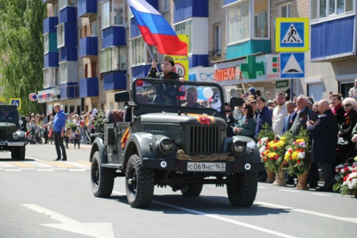 Как проходит праздник в городах и районах республики