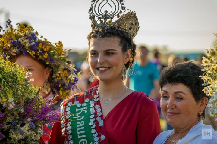 На празднике «Питрау» выберут двух кряшенских красавиц