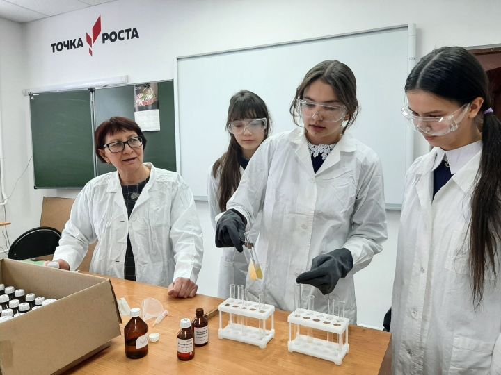 В Татарстане в сентябре открылись центры «Точка роста» в 66 школах